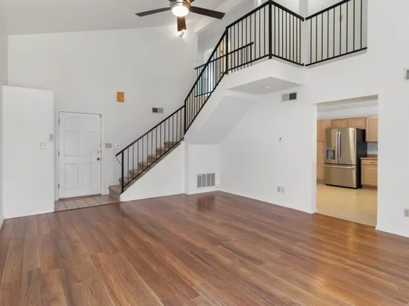 2917 Viaje Pavo Real, Santa Fe, NM 87505