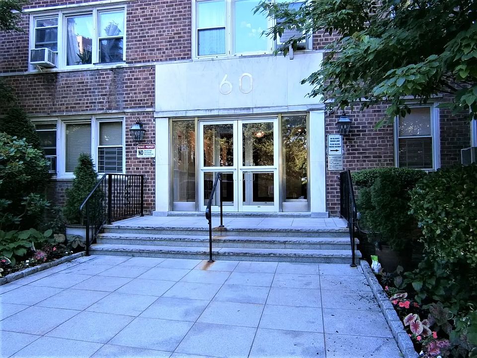 1st image of 60 Knolls Cres APT 1F
