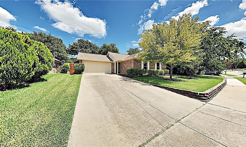 1st image of 5511 Heathercrest Dr
