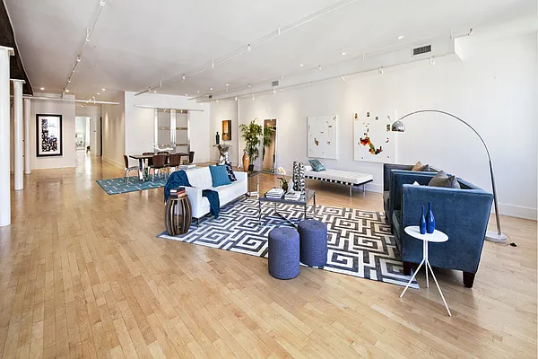 Sold by Stribling | media 13