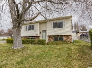 2496 N 720 W, Clinton, UT 84015