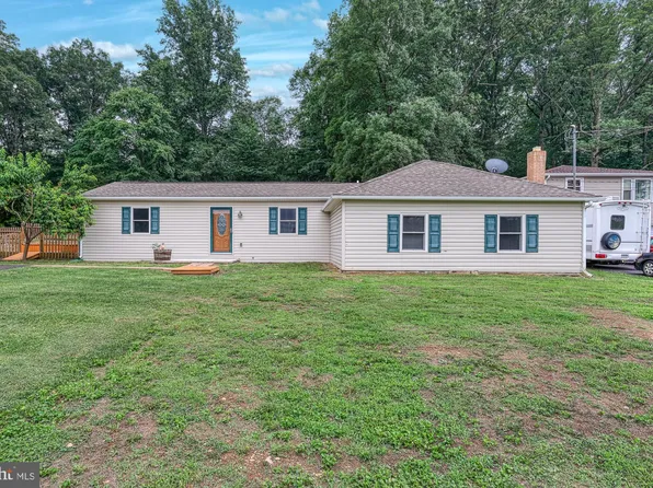 7118 Reynolds Mill Rd, Seven Valleys, PA 17360