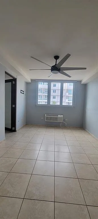 3 bed, 2.0 bath, 1679 sqft, $2,600 — Photo 2