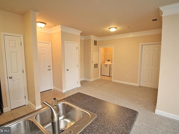 5th image of 501 Hungerford Dr APT 137
