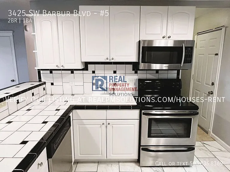 3425 SW Barbur Blvd #5 — Photo 14