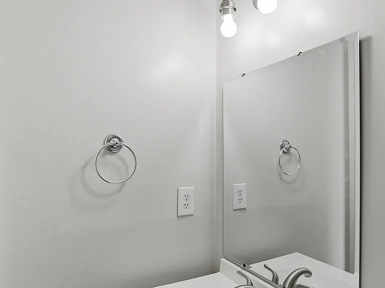 4060 Cedars Pkwy #C — Photo 5