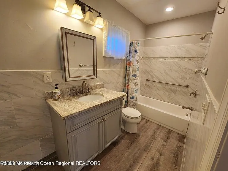 334 W Front St #A — Photo 20