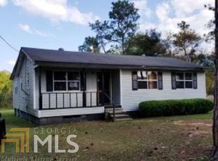 221 Newkirk Ln, Douglas, GA 31535