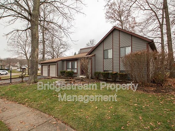 3rd image of 2421 Bentree Ct