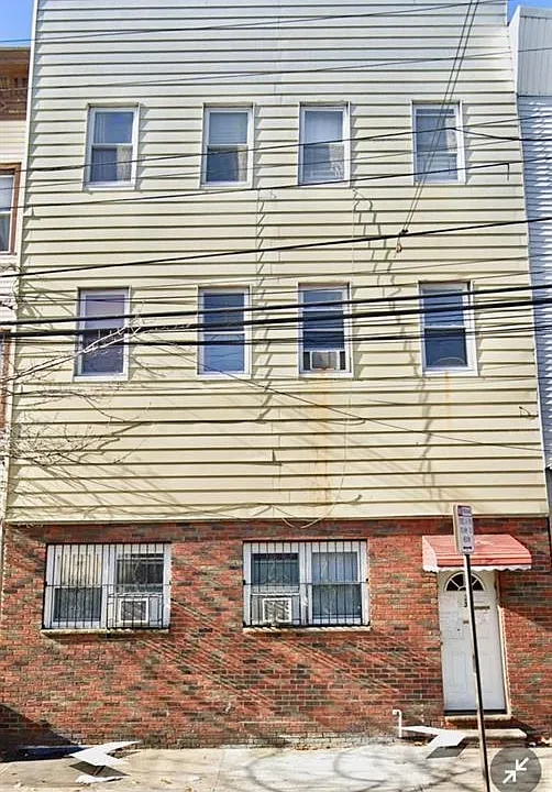 33 Orchard St #1L