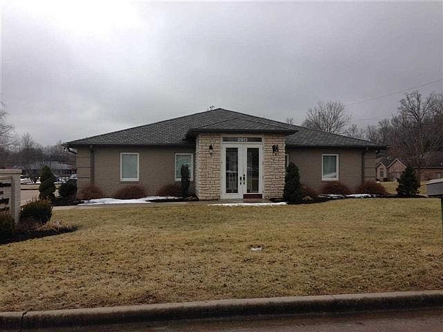1st image of 2911 Breckenridge Dr