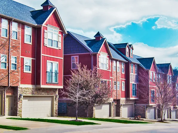 2854 W Lakewood Dr, Fayetteville, AR 72704