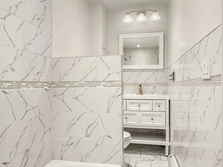 485 Bainbridge St #1 — Photo 6