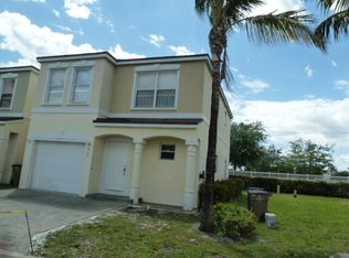 915 SW 15th St, Deerfield Beach, FL 33441