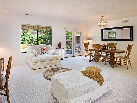 3rd image of 10808 Pointed Oak Ln