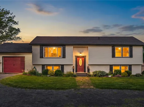 4098 Skyline Dr, Bluff Pt, NY 14478