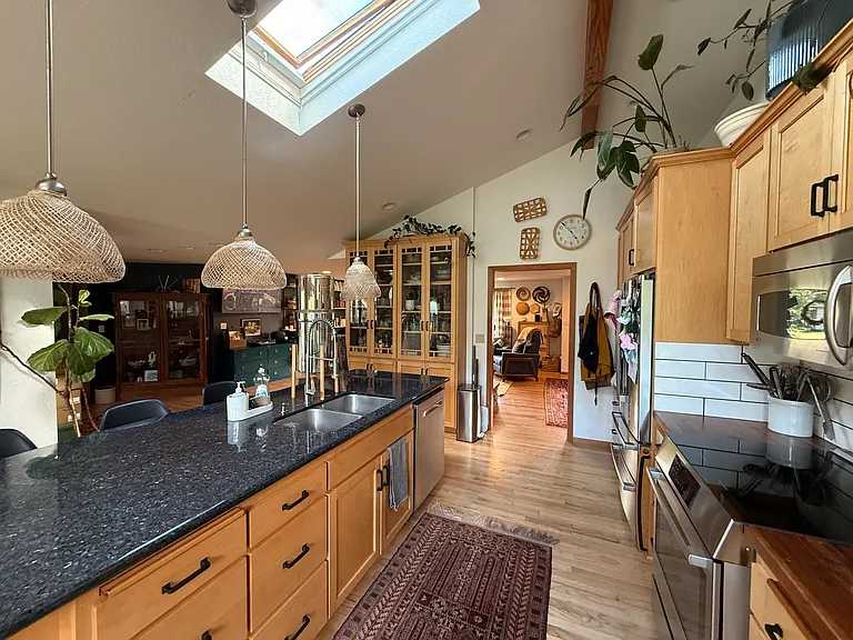 2535 NW Hayes Ave — Photo 13