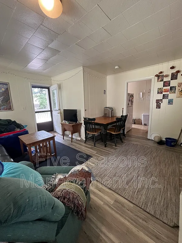4 bed, 1.0 bath, $3,800 — Photo 4