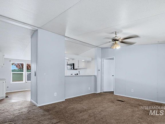 5th image of 4403 High Valley Ave