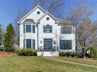 5125 Laurel View Dr, Winston Salem, NC 27104