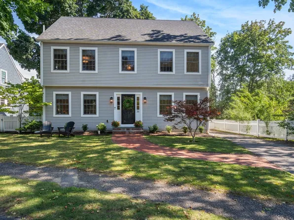 36 Thorpe Rd, Needham, MA 02494