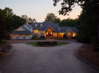 2624 Southpoint Ln, New London, NC 28127
