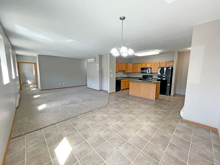 Apartments on Main - Live the Downtown Lifestyle — Photo 3