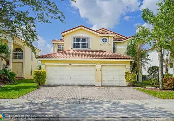 Home For Sale In North 29 Assoc 1711 B