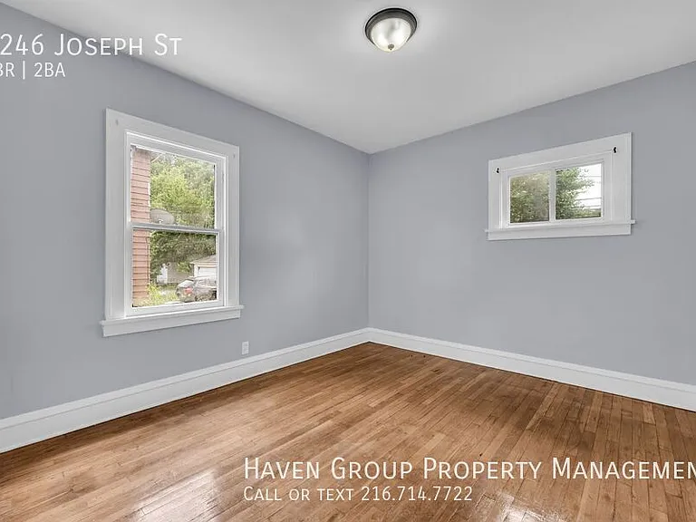 5246 Joseph St — Photo 14