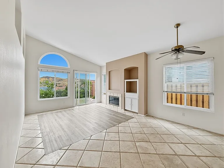 22810 Mountain Ash Cir — Photo 10