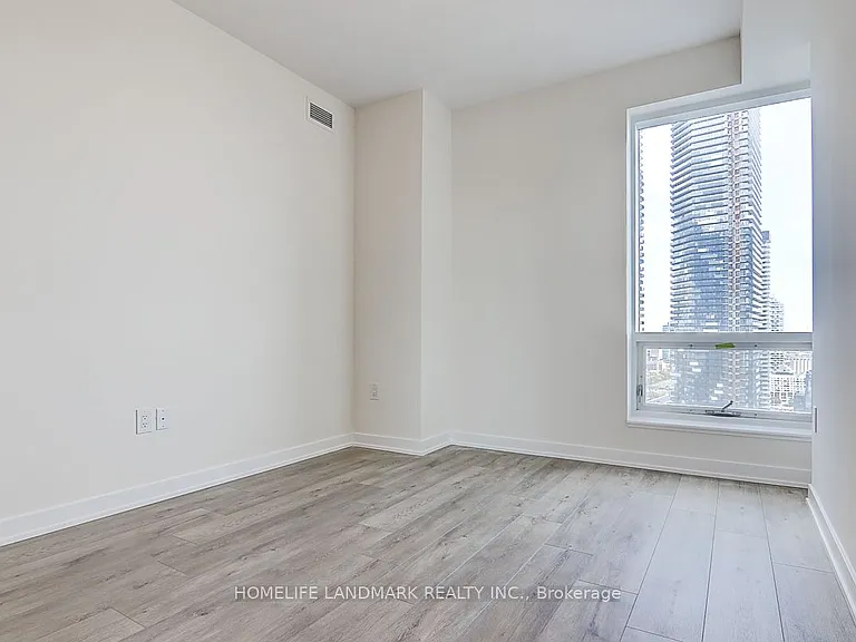 28 Freeland St #1708 — Photo 19