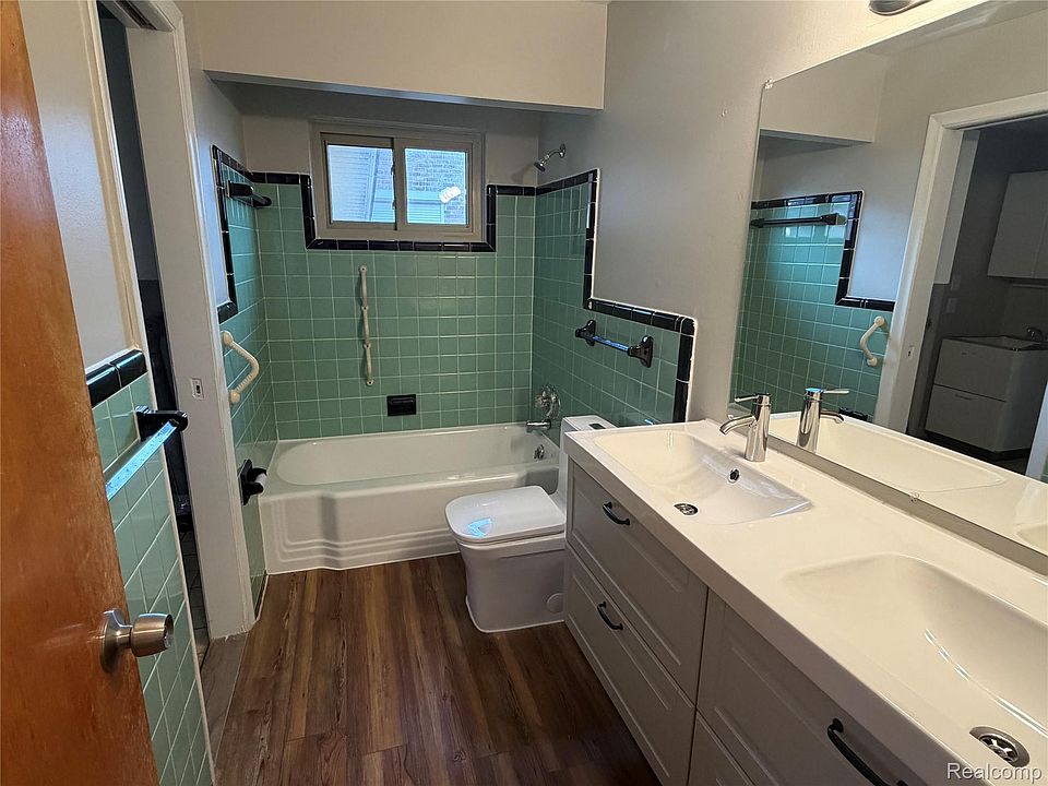 20700 Lockwood St, photo 15