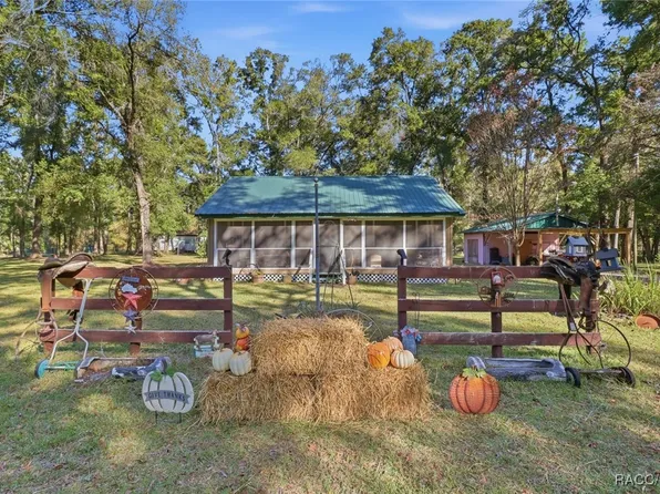 8110 SW 88th Ln, Trenton, FL 32693