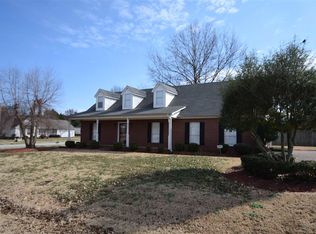 8 Overlook Cv, Jackson, TN 38305