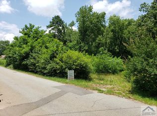 92 Pine Ave, Commerce, GA 30529