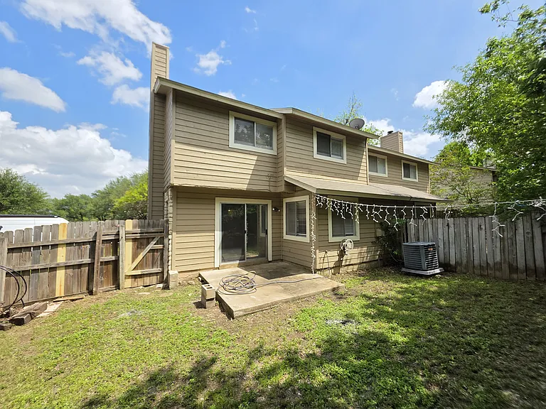 8818 Clearbrook Trl #A — Photo 17