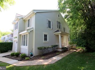 1300 Park Garden Ln, Reston, VA 20194
