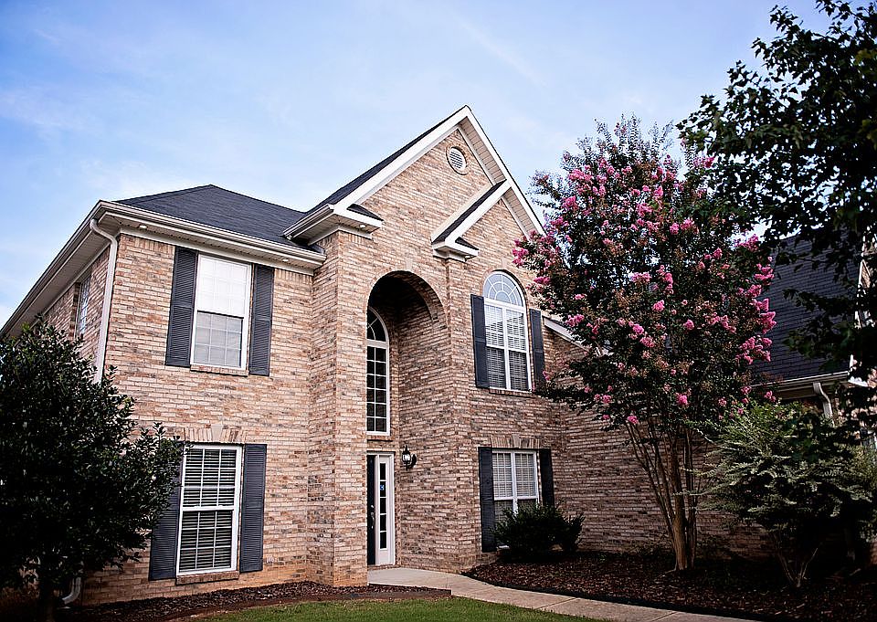 1st image of 7307 Oldstone Dr SE