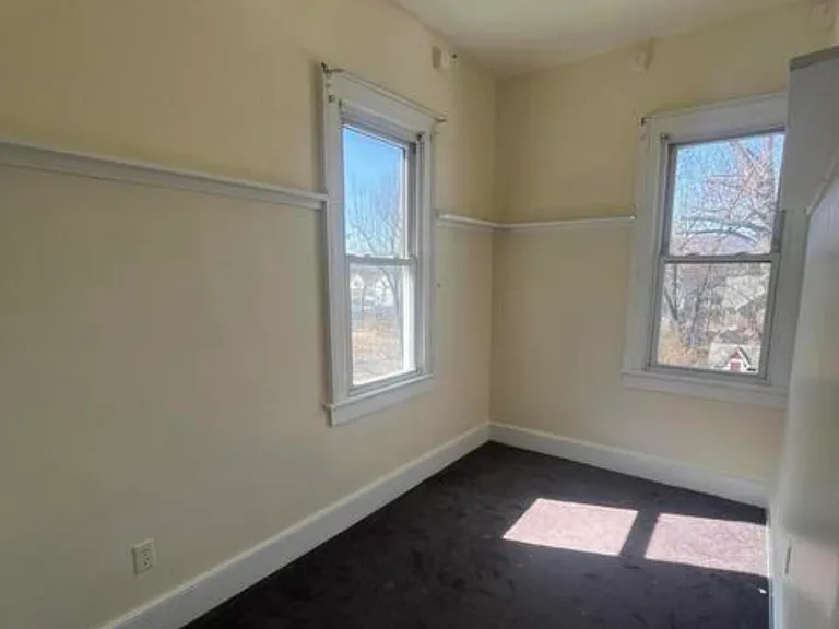 1351 Capouse Ave — Photo 7