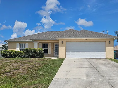 1156 NW 5th Pl Photo 1