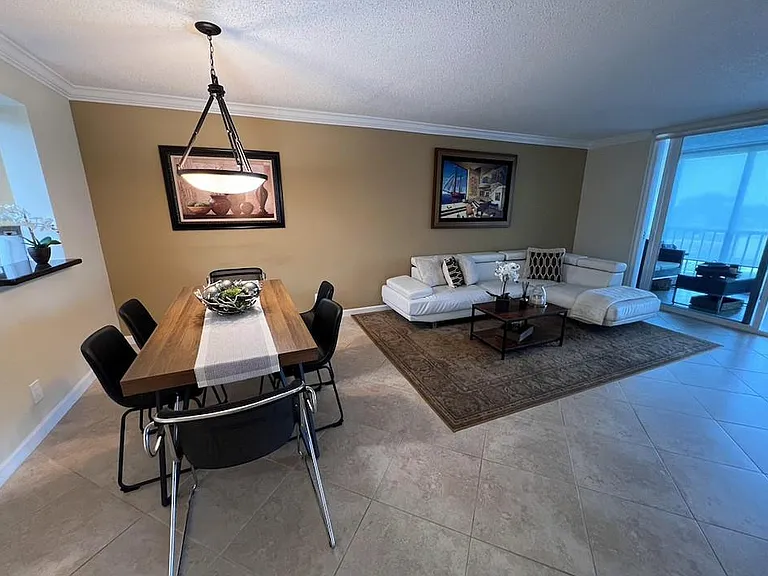 4550 NE 18th Ave #506 — Photo 5