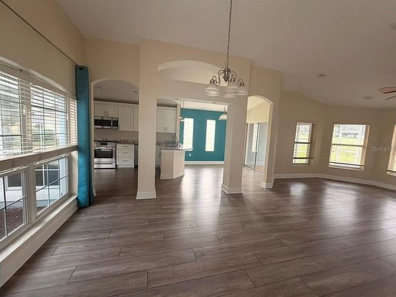2nd image of 15410 SW 14TH AVENUE ROAD