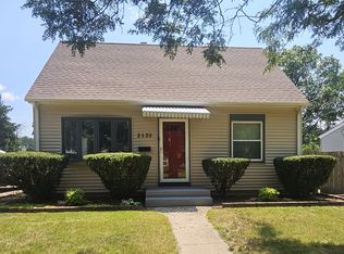 2120 Lawndale Ave, Rockford, IL 61103