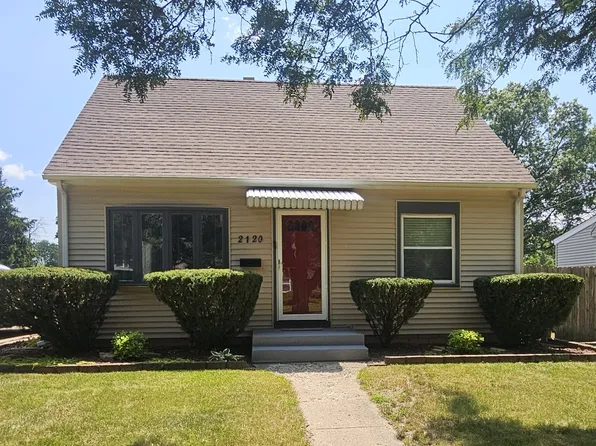 2120 Lawndale Ave, Rockford, IL 61103