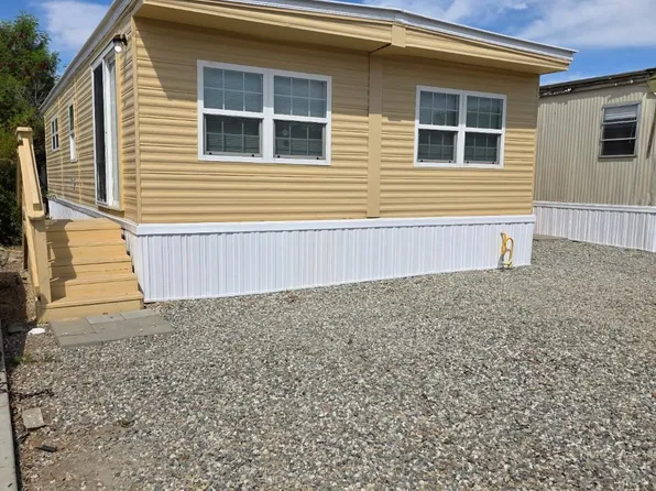 801 Schipper St Space 24, Arvin, CA 93203