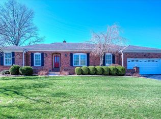 16 Whitebridge Ln, Frankfort, KY 40601