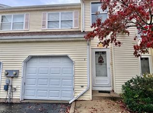 5 Vincent Ct, Little Egg Harbor, NJ 08087