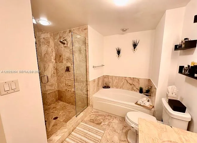 510 NW 84th Ave #522 — Photo 7