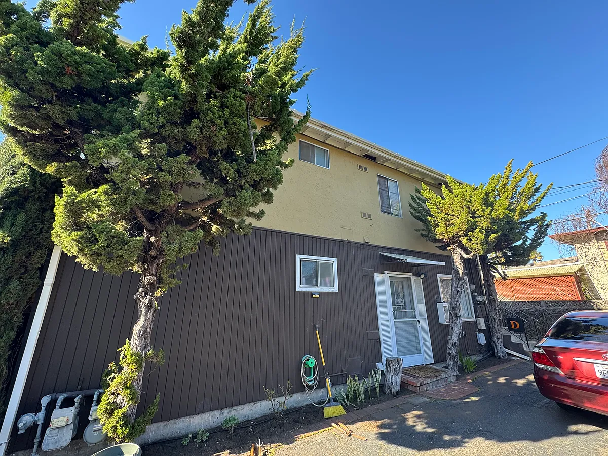 Building Photo - 3261 Briggs Ave #D