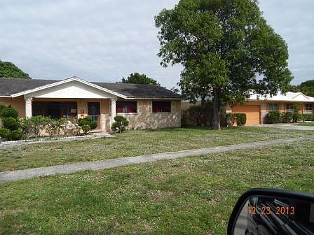 1st image of 2941 Dolphin Dr